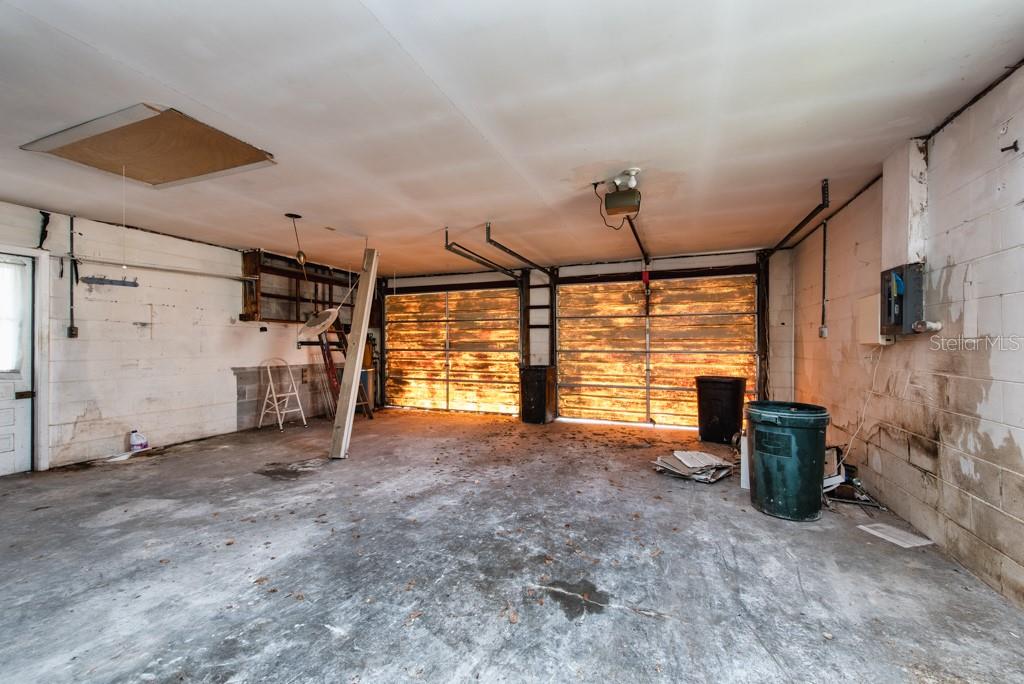 Image 10 of 52 For 8848 Millpoint Road