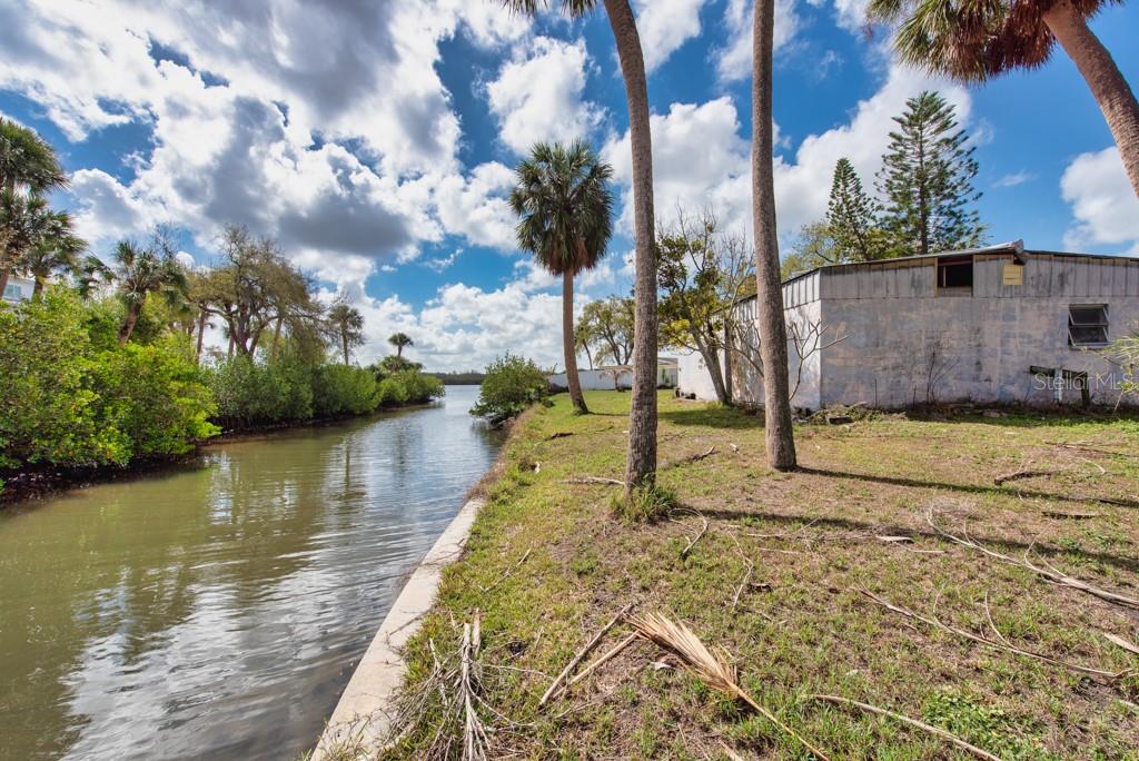 Image 24 of 52 For 8848 Millpoint Road