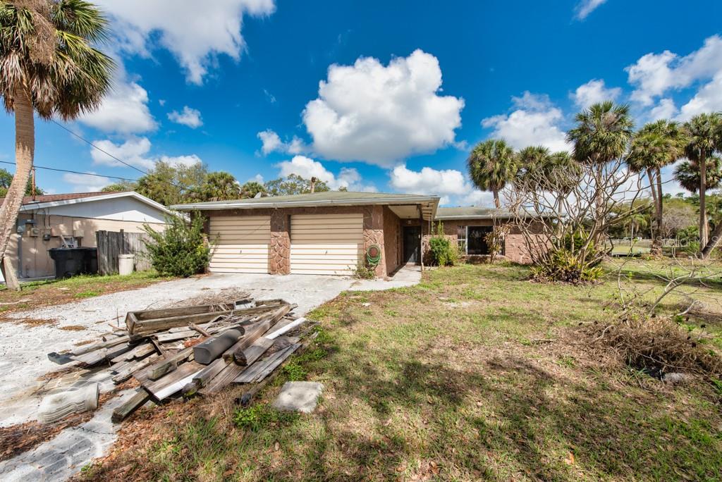 Image 36 of 52 For 8848 Millpoint Road