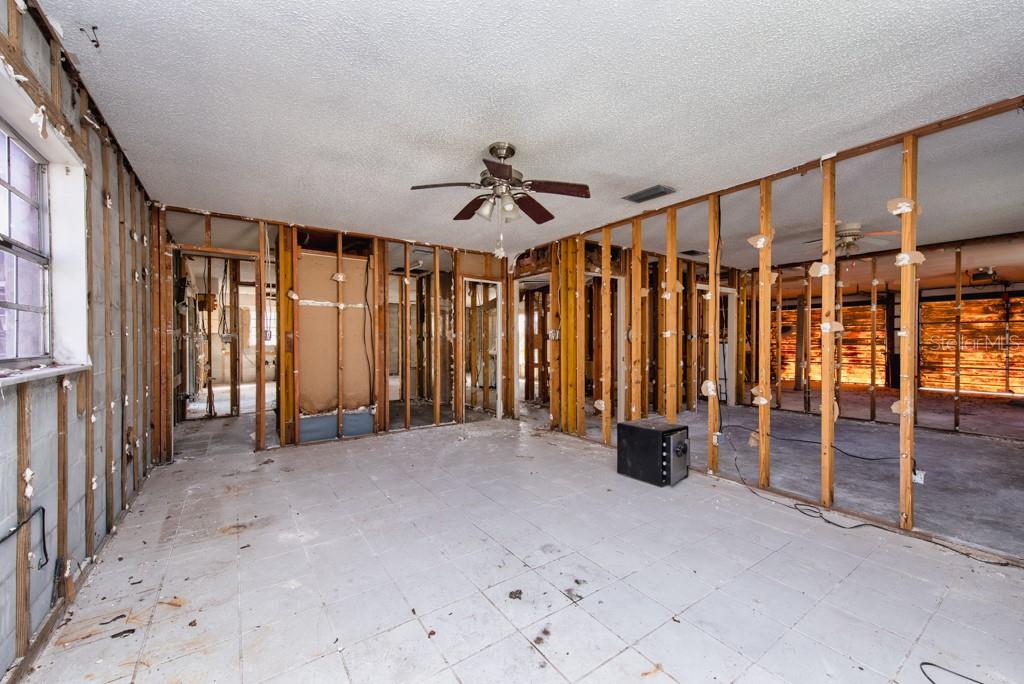 Image 7 of 52 For 8848 Millpoint Road