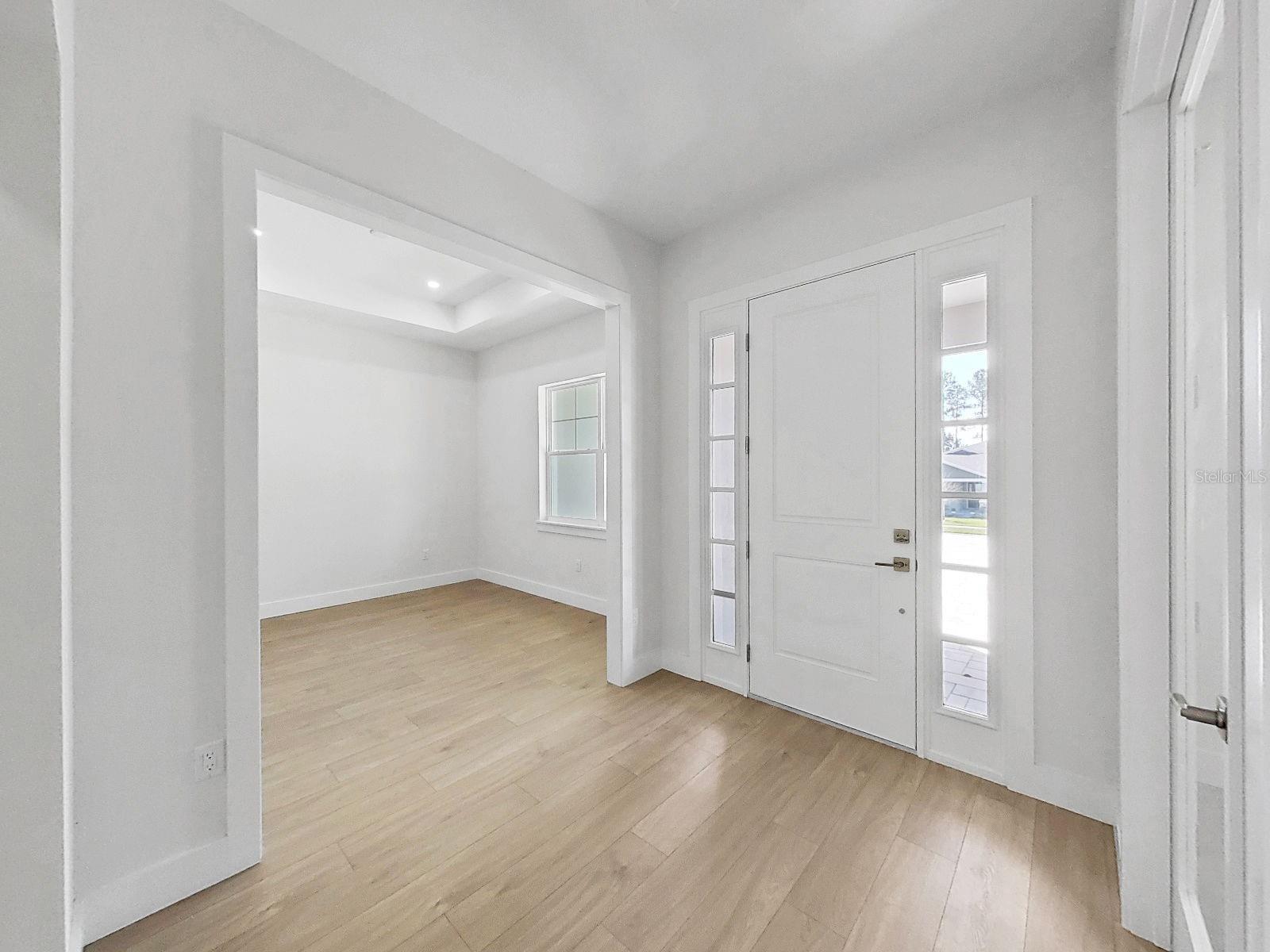 Listing photo id 13 for 4748 Hickory Oak Drive