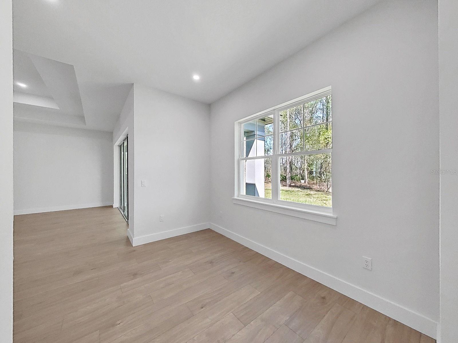 Listing photo id 22 for 4748 Hickory Oak Drive