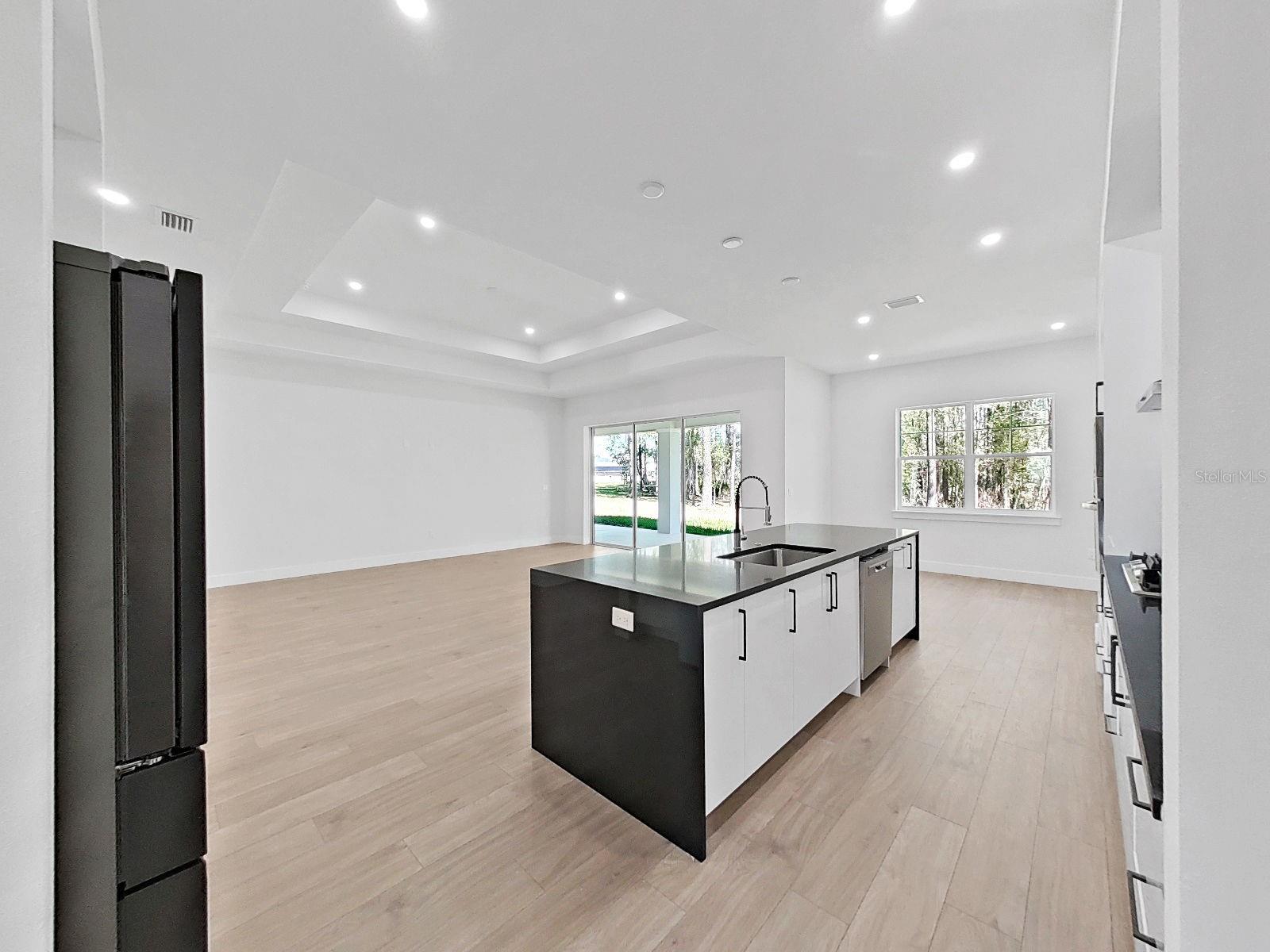 Listing photo id 26 for 4748 Hickory Oak Drive