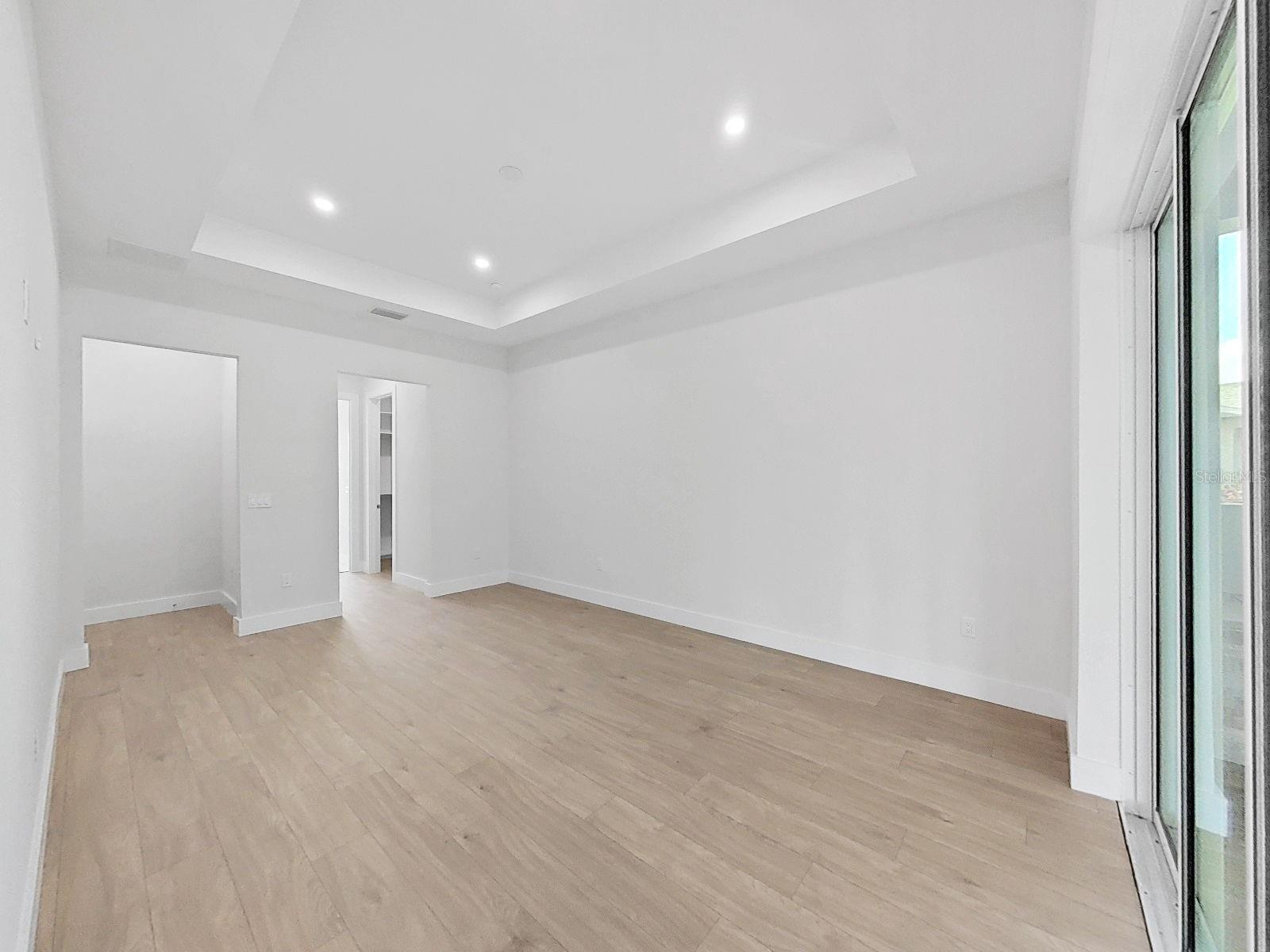 Listing photo id 41 for 4748 Hickory Oak Drive