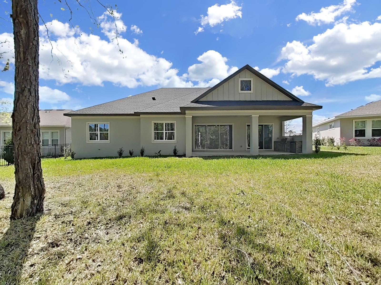 Listing photo id 52 for 4748 Hickory Oak Drive