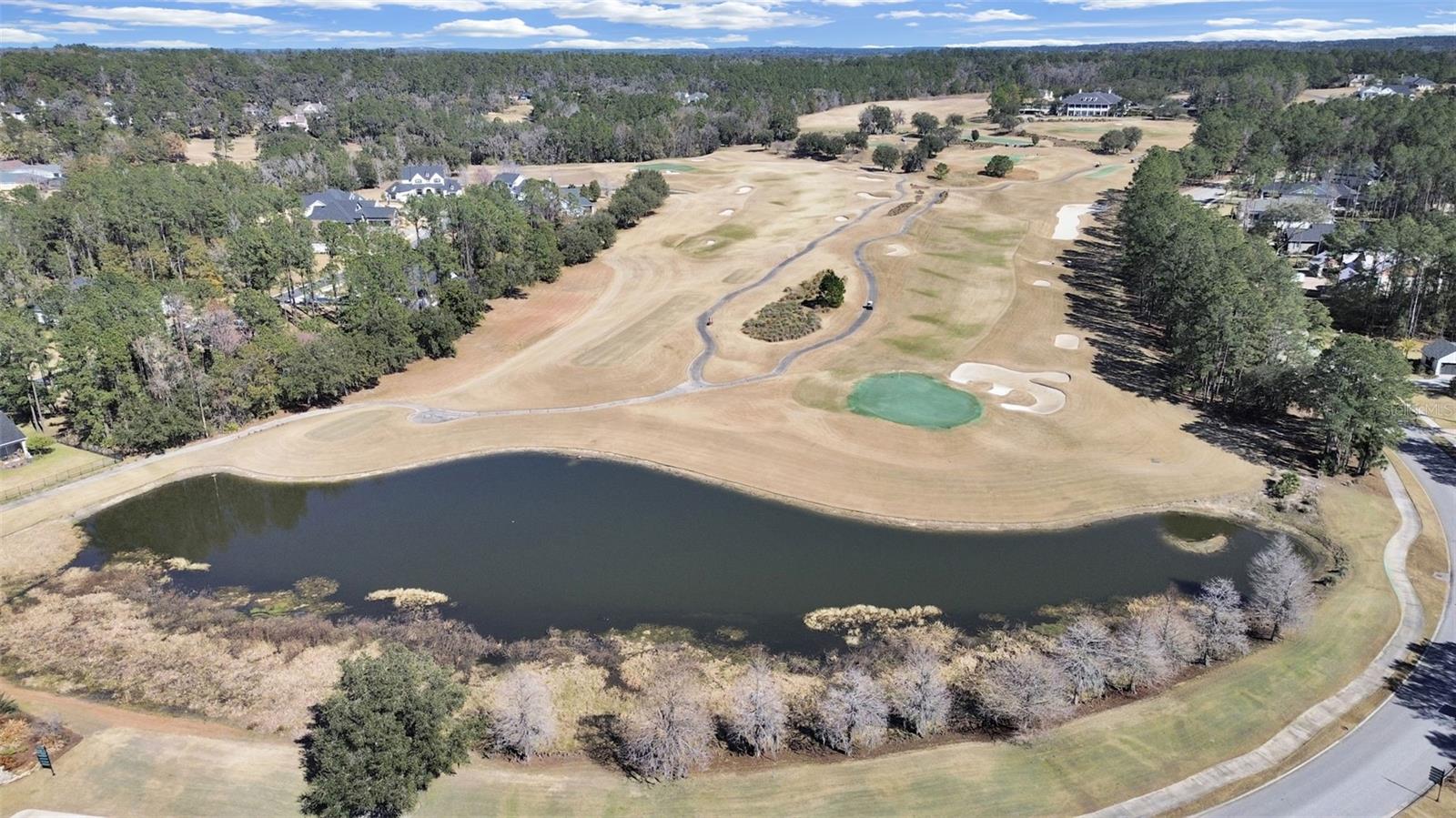 Listing photo id 70 for 4748 Hickory Oak Drive