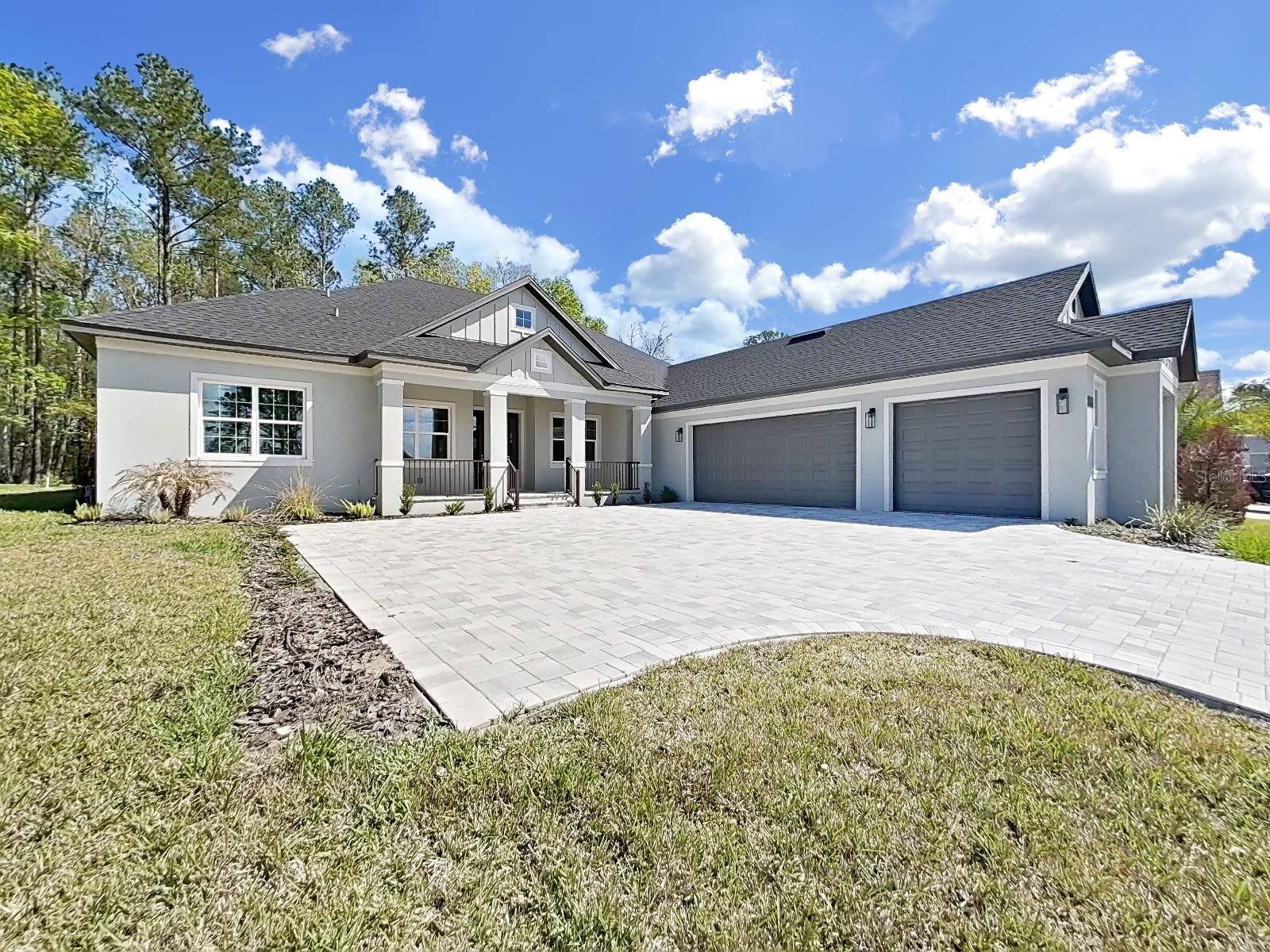 Listing photo id 7 for 4748 Hickory Oak Drive