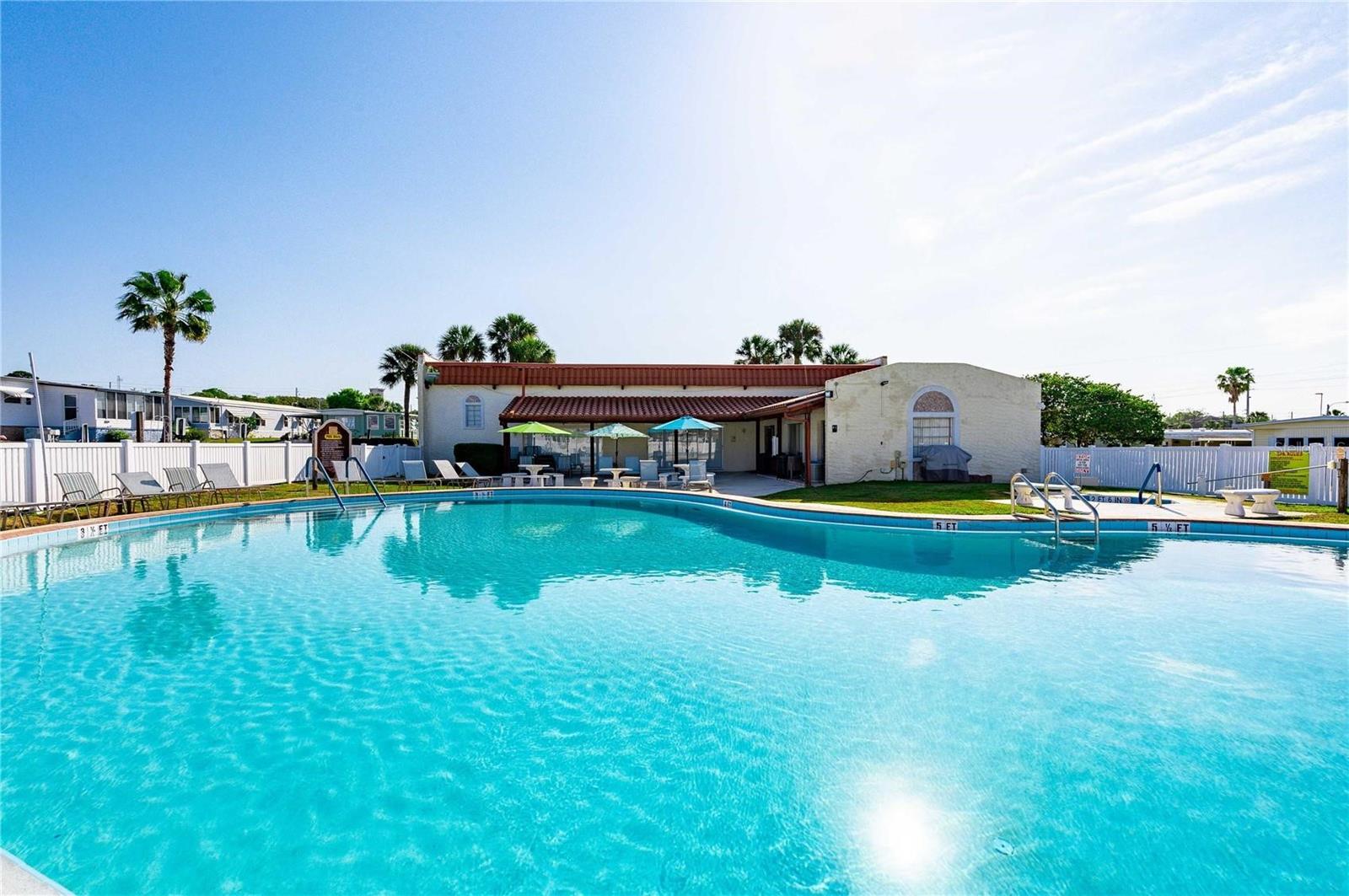 Image 40 of 47 For 37827 Mission Hills Avenue