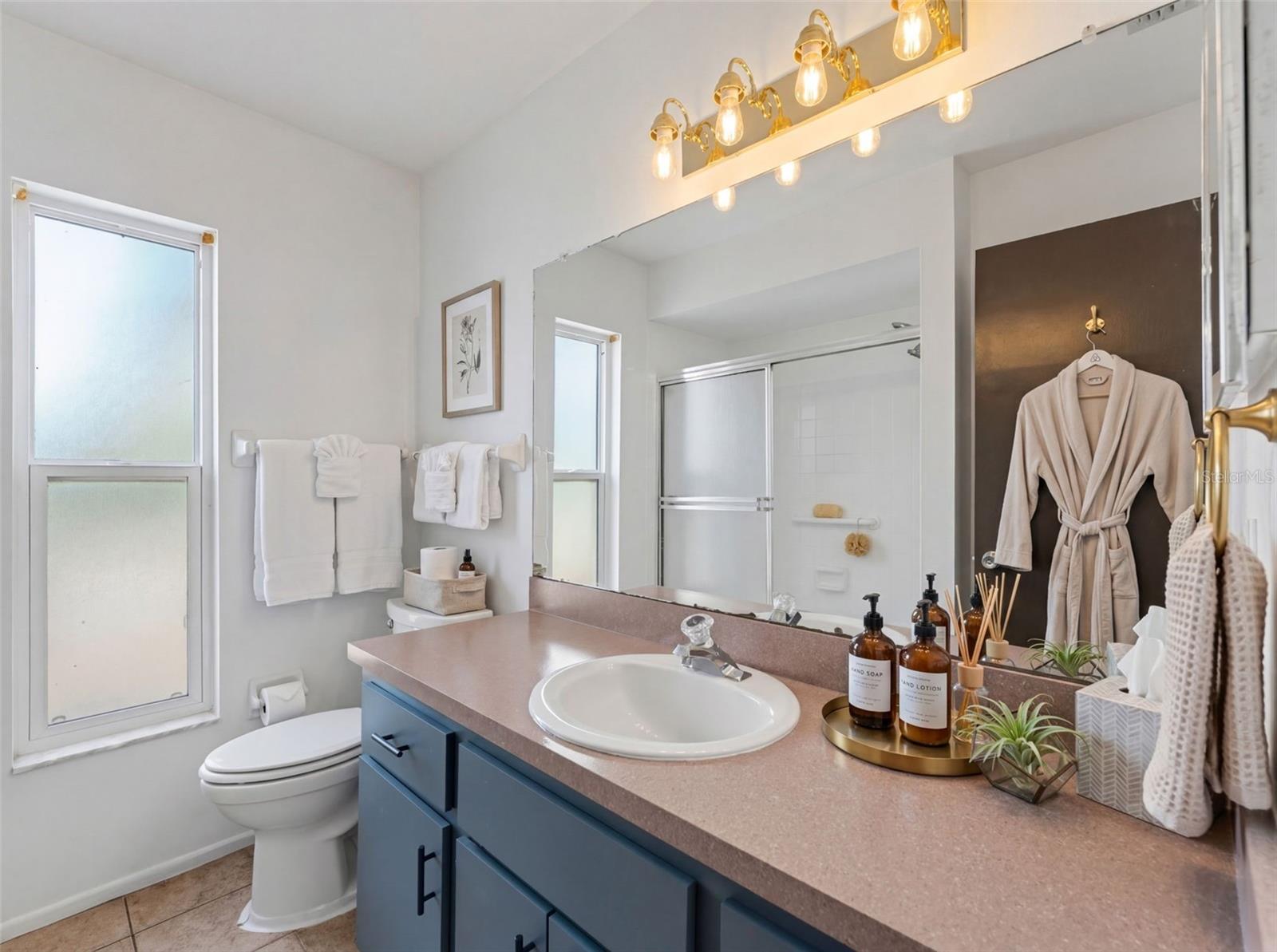 Image 12 of 80 For 130 Daroca Avenue