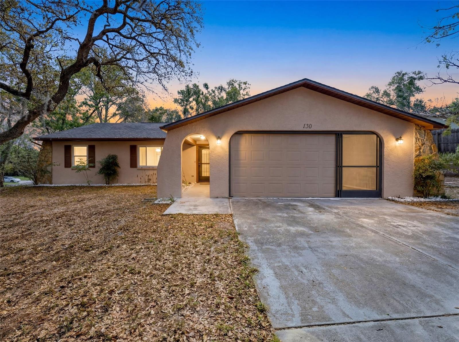 Image 2 of 80 For 130 Daroca Avenue