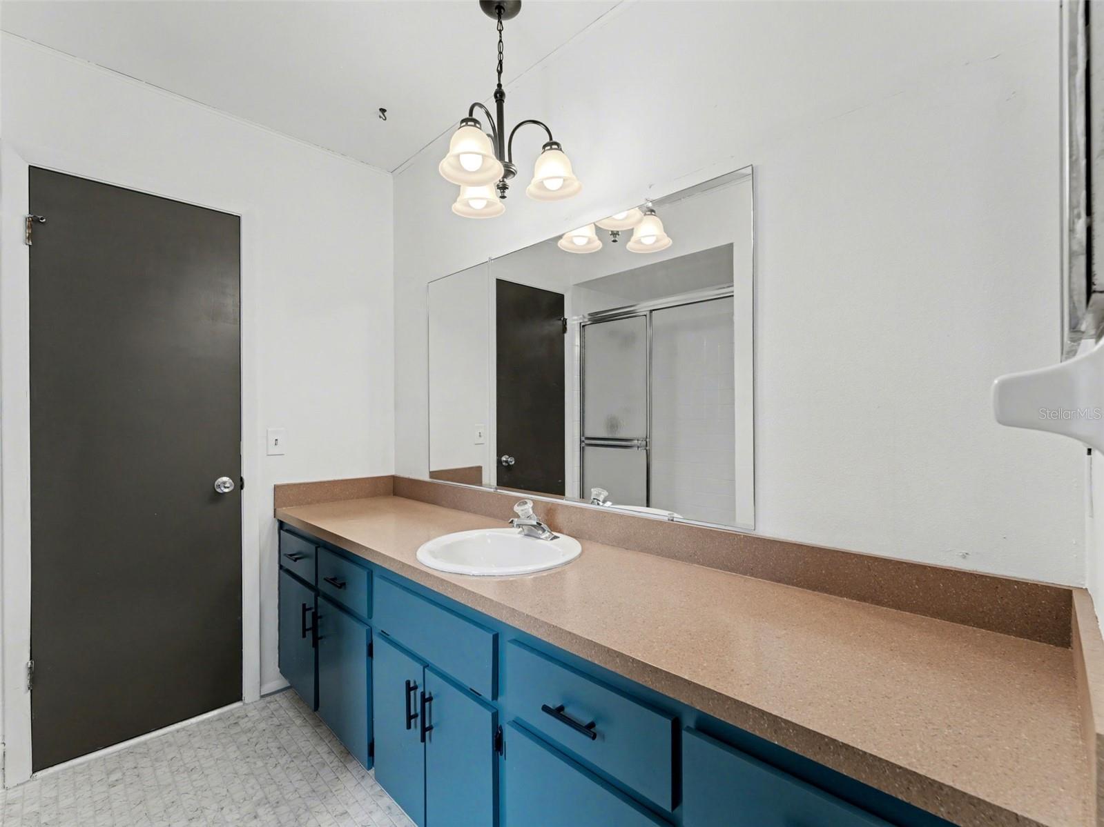 Image 36 of 80 For 130 Daroca Avenue