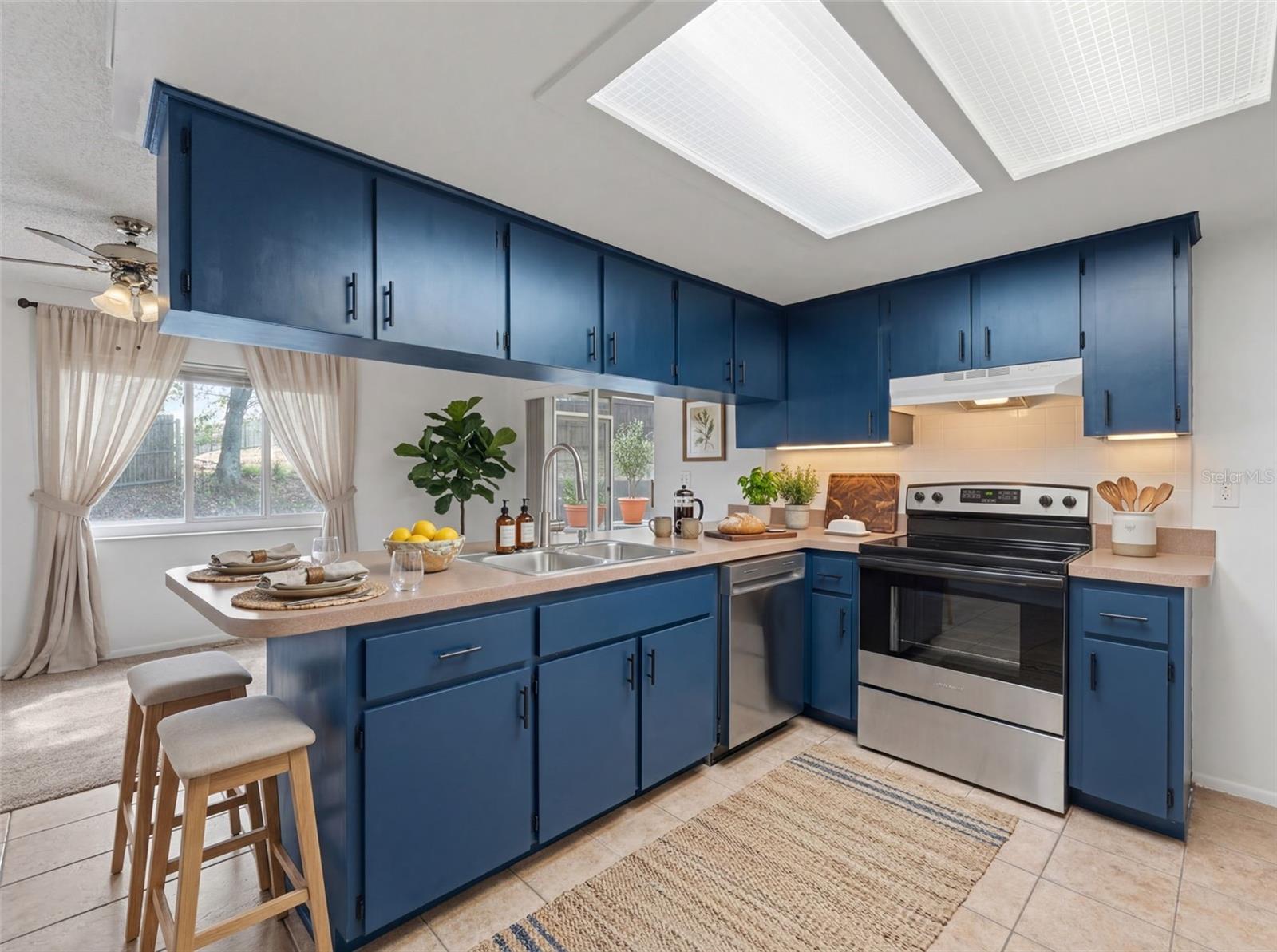 Image 5 of 80 For 130 Daroca Avenue