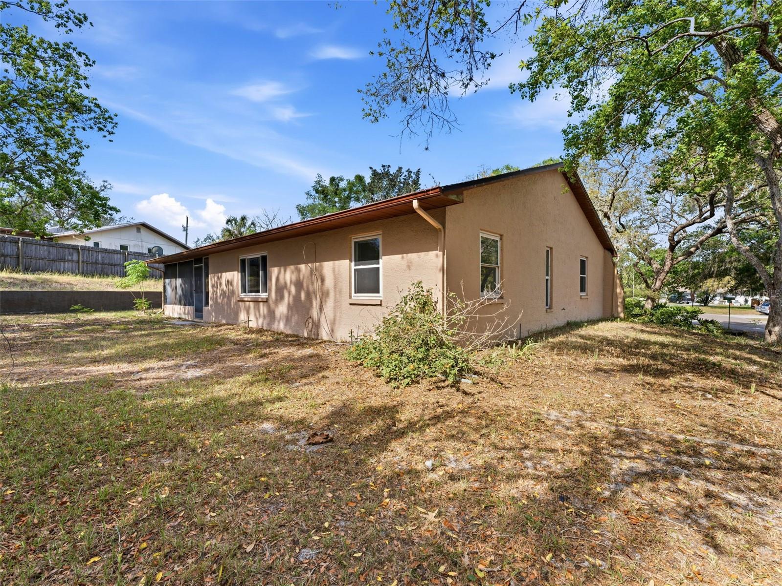 Image 62 of 80 For 130 Daroca Avenue