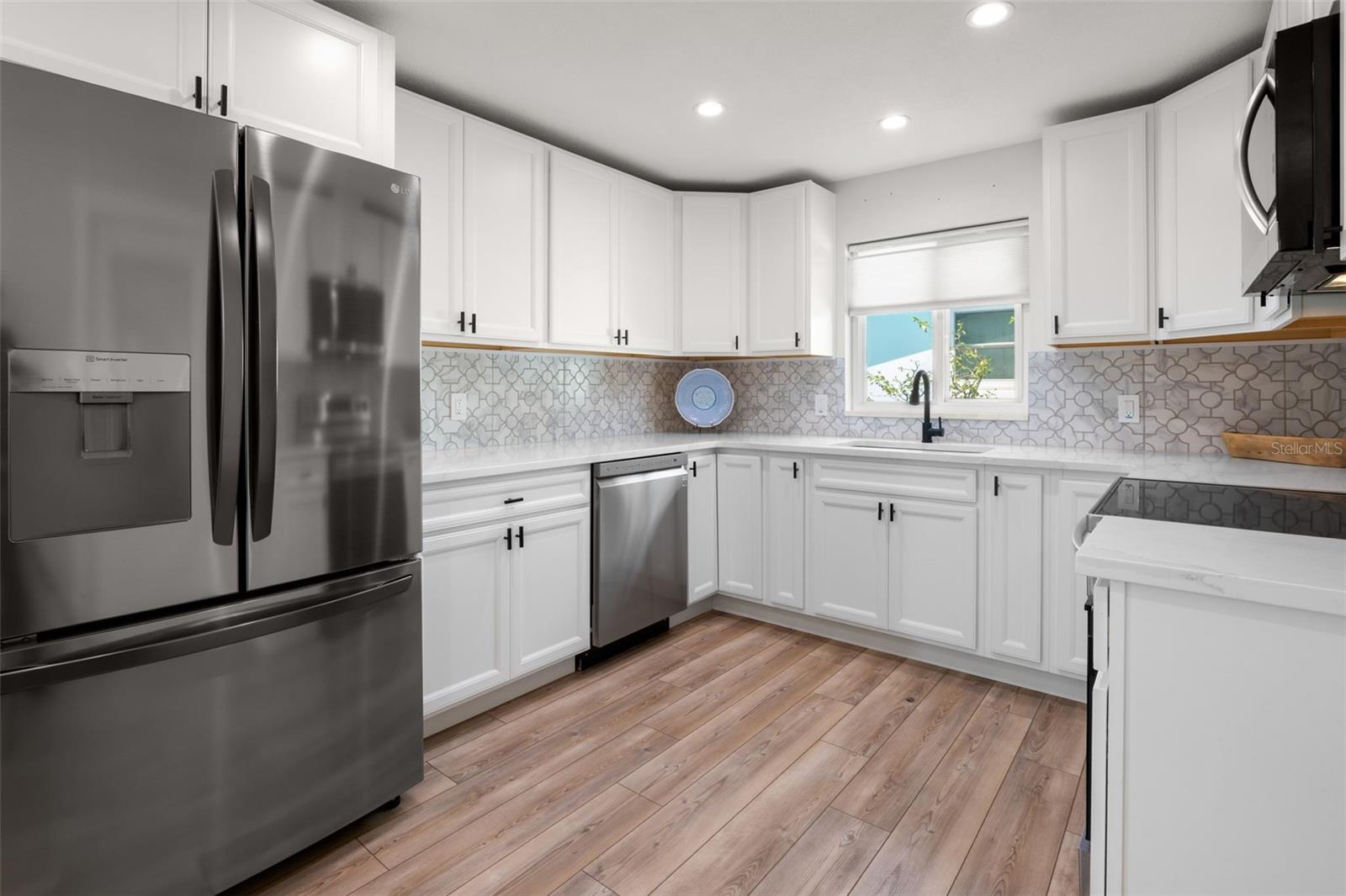 Image 11 of 38 For 331 Tralee Street