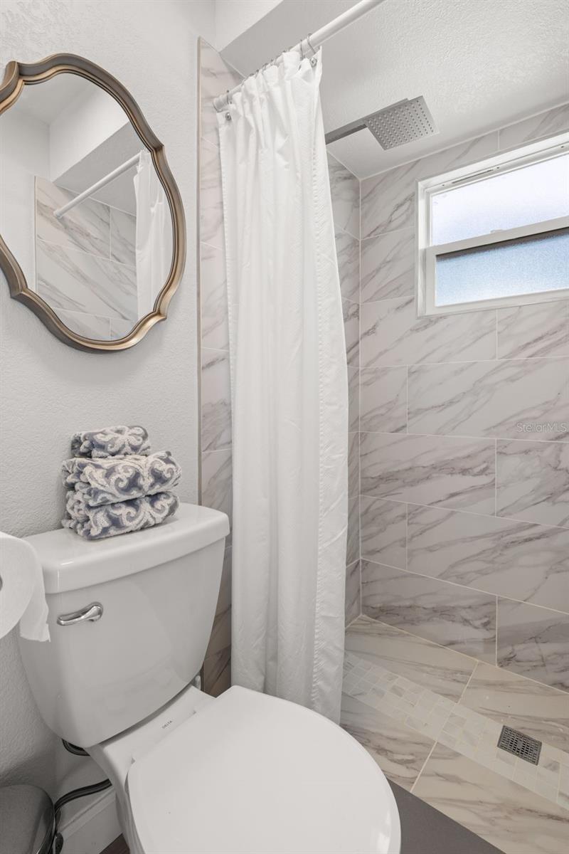 Image 24 of 38 For 331 Tralee Street