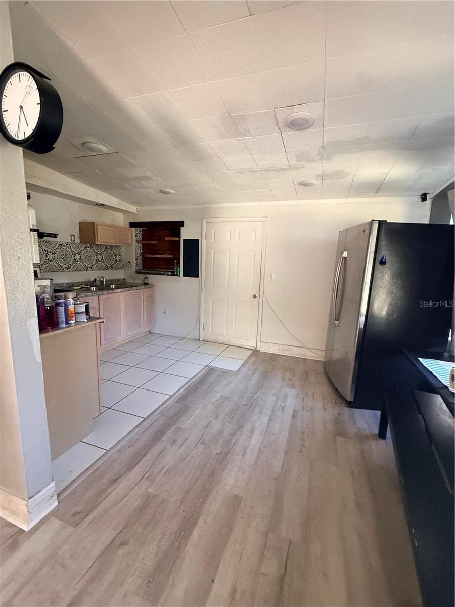 Image 6 of 18 For 452 13th Terrace