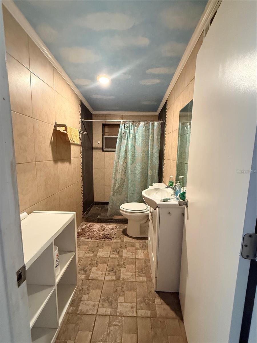 Image 8 of 18 For 452 13th Terrace