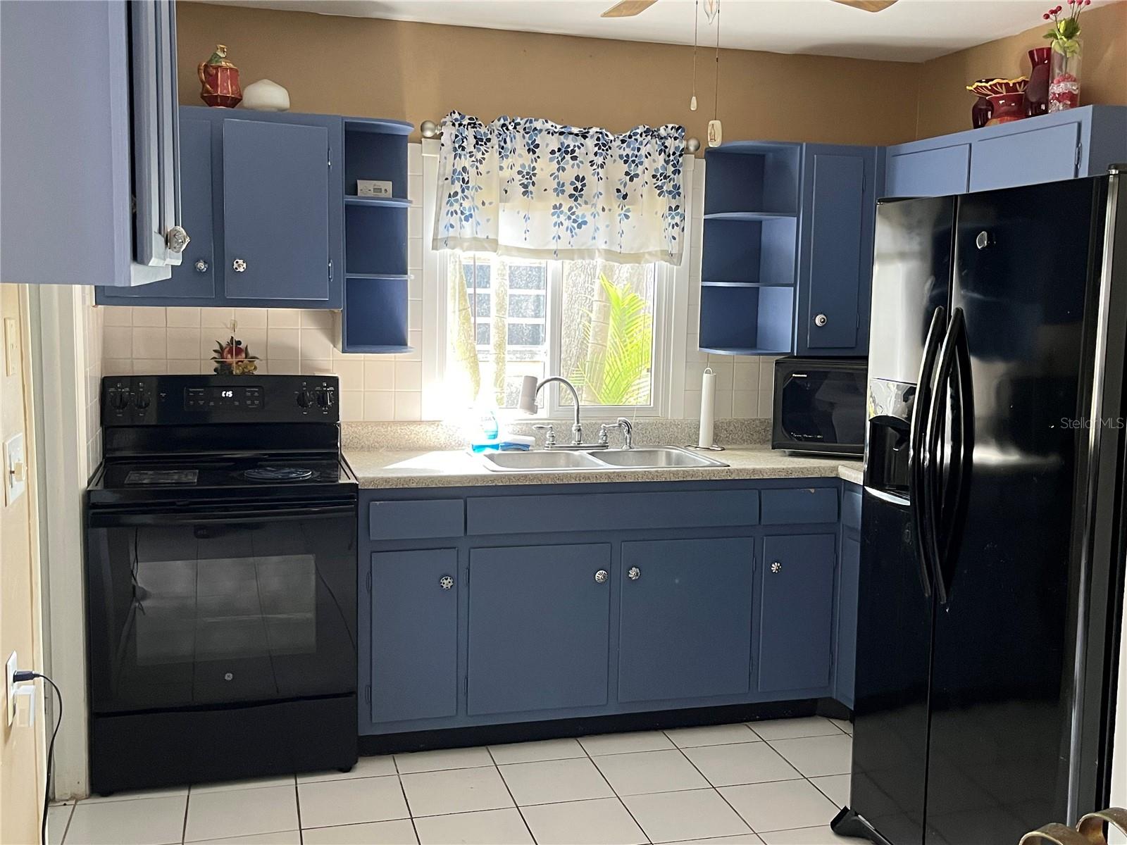 Image 2 of 20 For 10627 105th Street