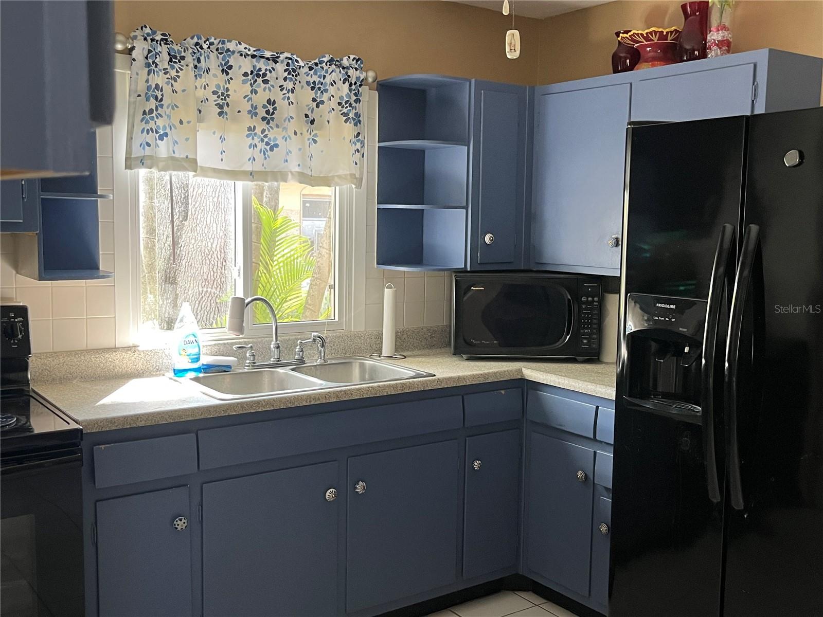 Image 4 of 20 For 10627 105th Street