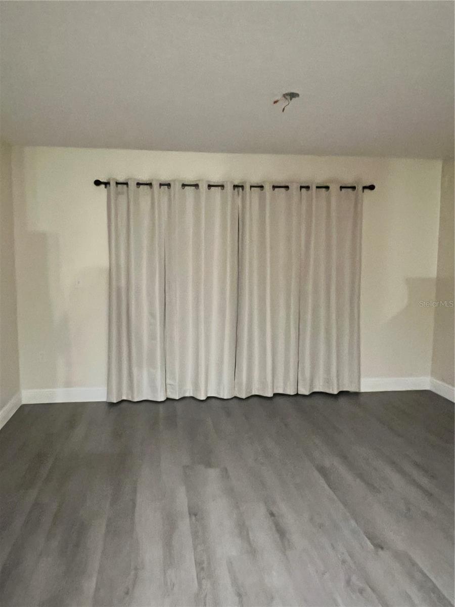 Image 5 of 14 For 8112 Silent Creek Drive