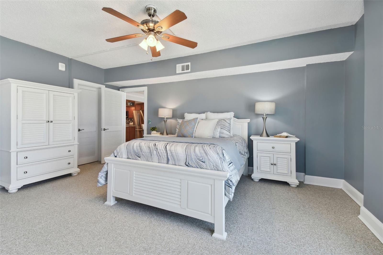 Image 31 of 56 For 4950 Gulf Boulevard 206