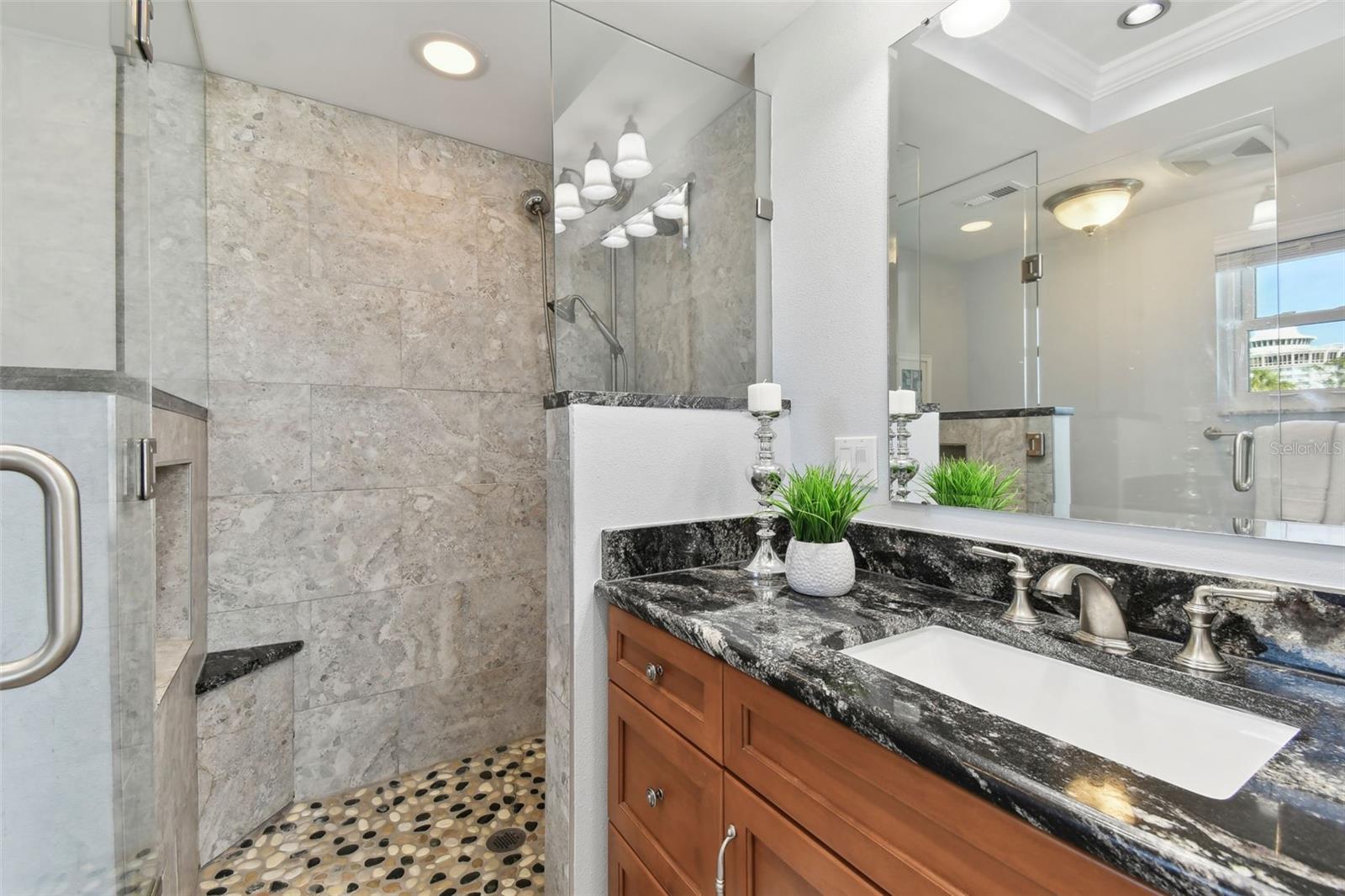 Image 35 of 56 For 4950 Gulf Boulevard 206