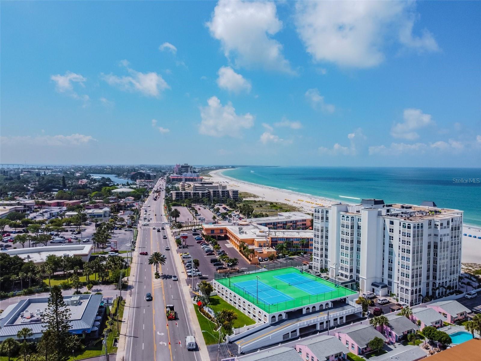 Image 46 of 56 For 4950 Gulf Boulevard 206