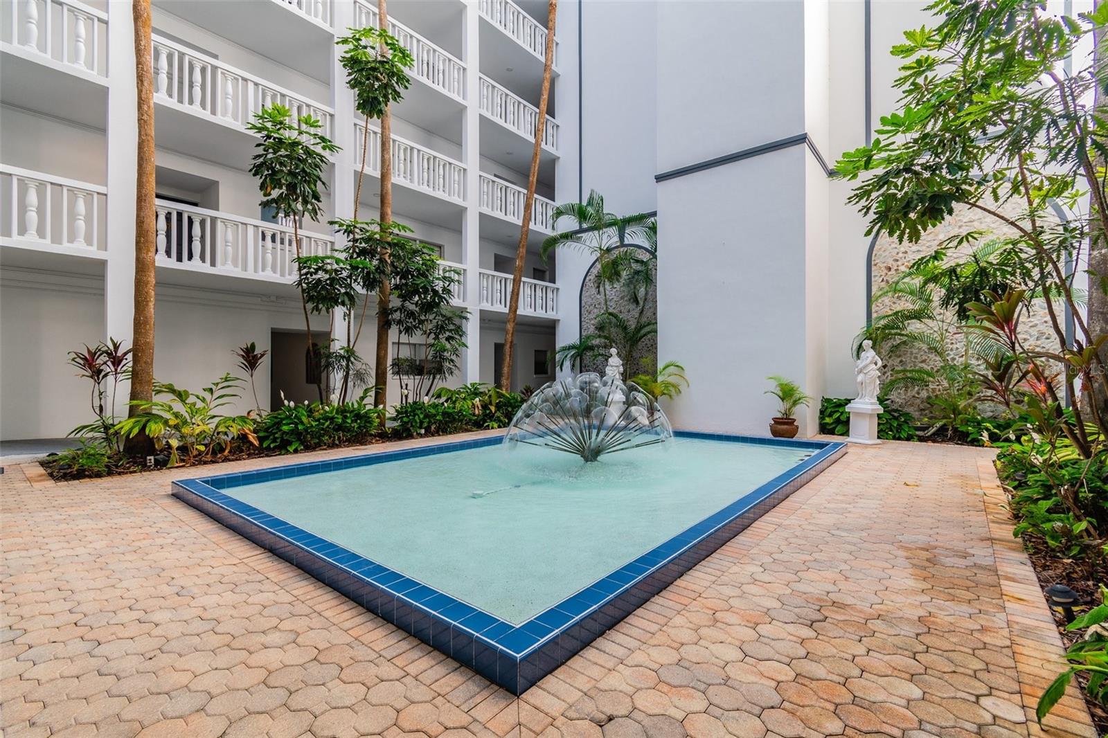 Image 47 of 56 For 4950 Gulf Boulevard 206