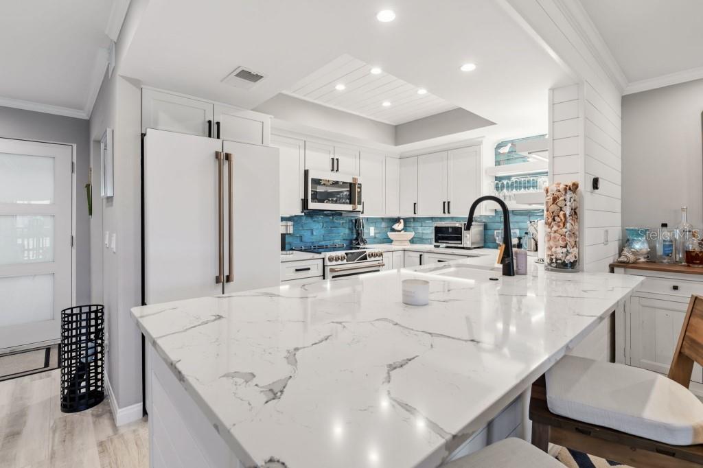 Image 13 of 64 For 2055 Gulf Of Mexico Drive G2-213