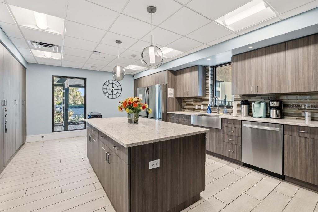 Image 53 of 64 For 2055 Gulf Of Mexico Drive G2-213