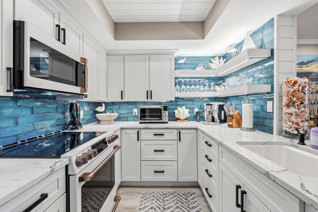 Image 7 of 64 For 2055 Gulf Of Mexico Drive G2-213