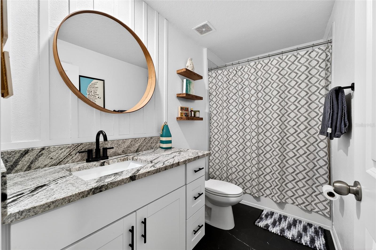 Image 43 of 78 For 3713 Romano Busciglio Street