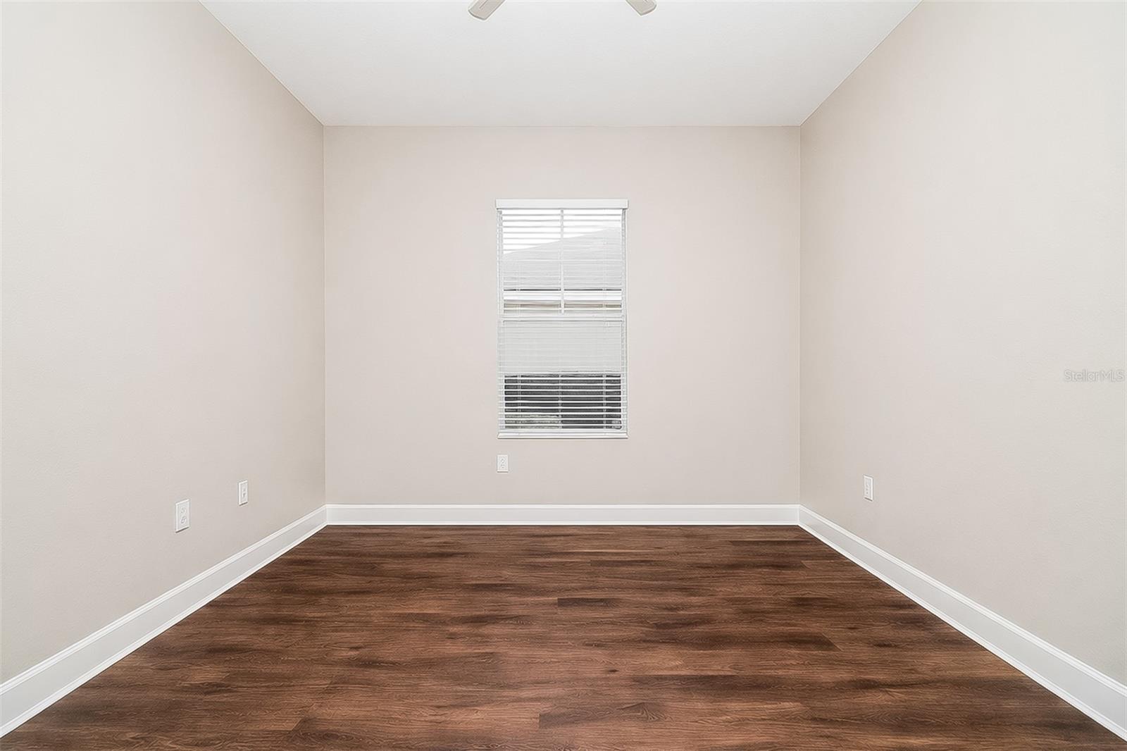 Image 26 of 39 For 8214 Lagerfeld Drive