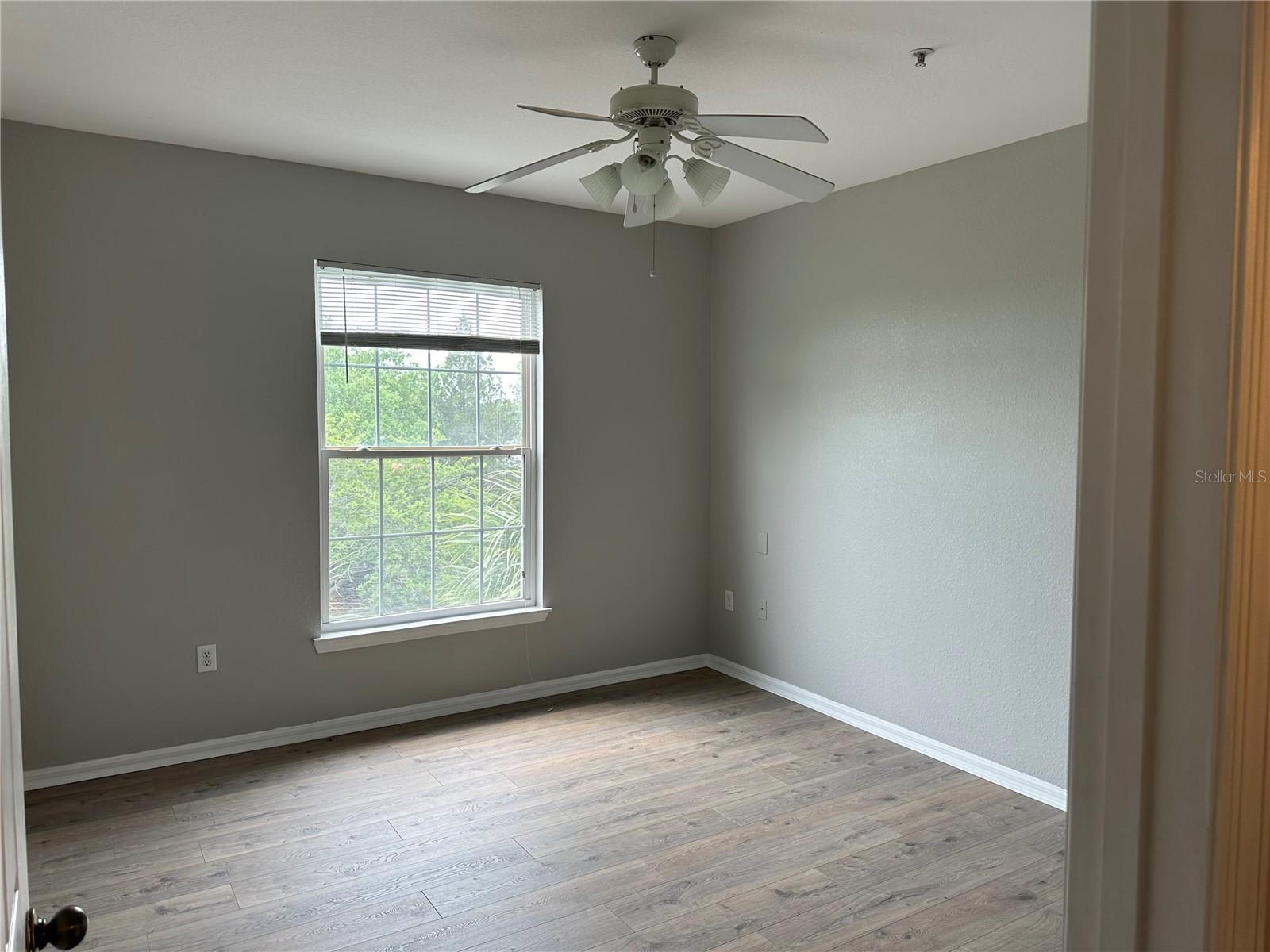 Image 11 of 21 For 2407 Courtney Meadows Court 302