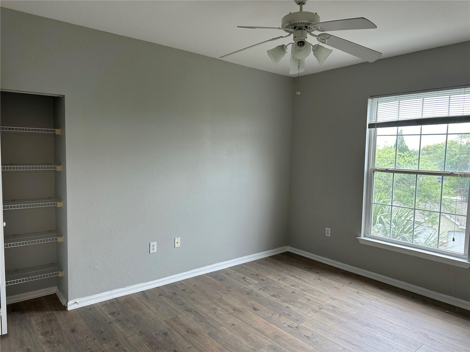 Image 13 of 21 For 2407 Courtney Meadows Court 302