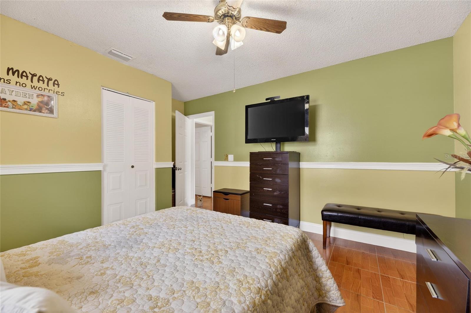 Listing photo id 14 for 522 Wynnwood Drive