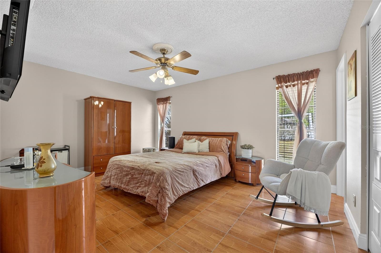 Listing photo id 15 for 522 Wynnwood Drive