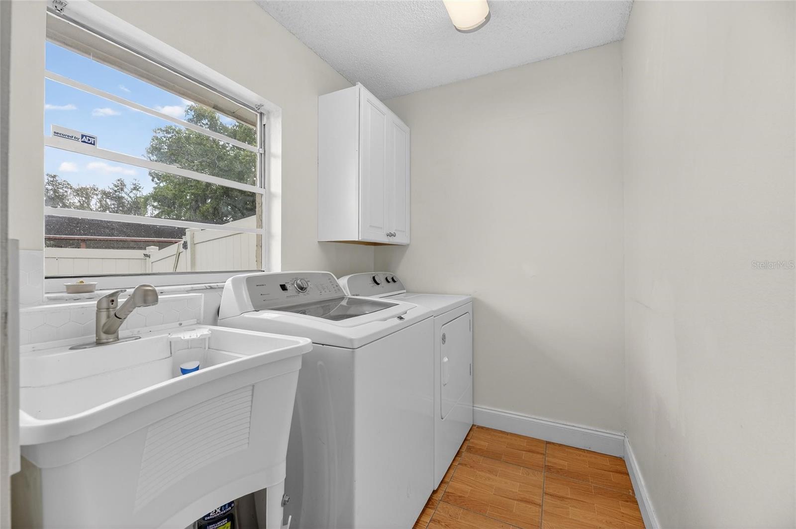 Listing photo id 20 for 522 Wynnwood Drive