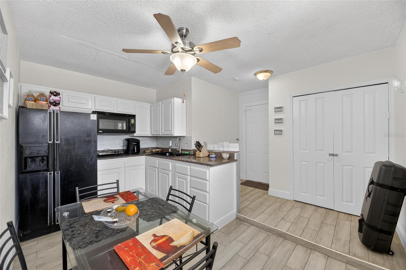 Listing photo id 23 for 522 Wynnwood Drive