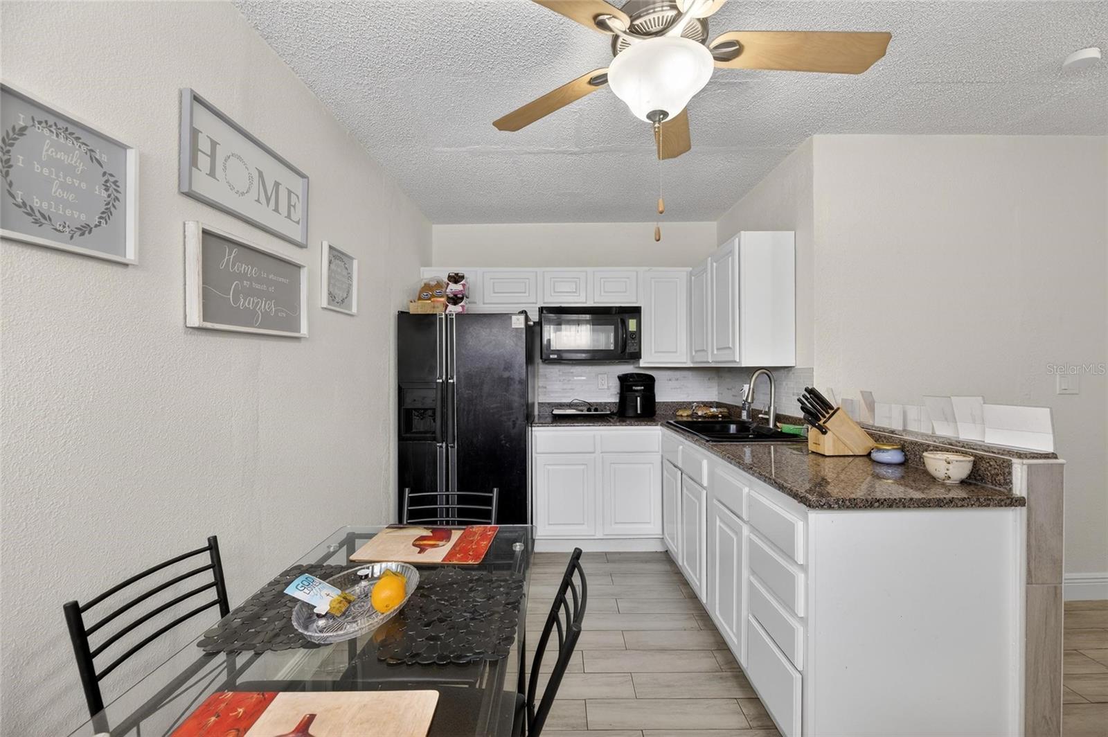 Listing photo id 24 for 522 Wynnwood Drive