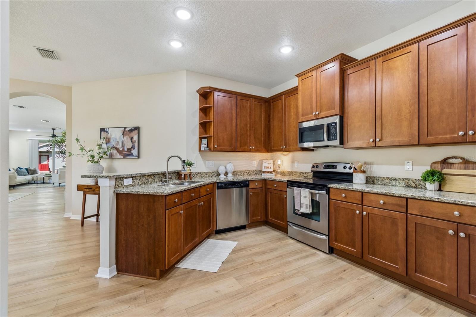 Image 15 of 77 For 7533 Deer Path Lane