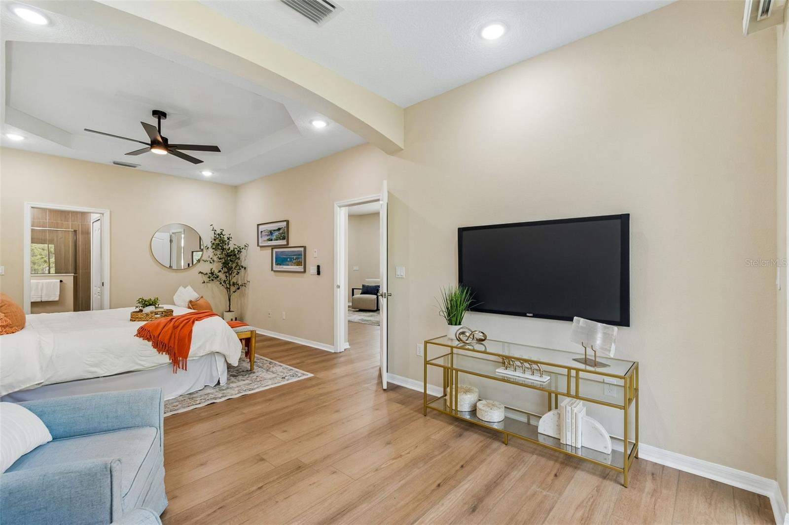 Image 33 of 77 For 7533 Deer Path Lane