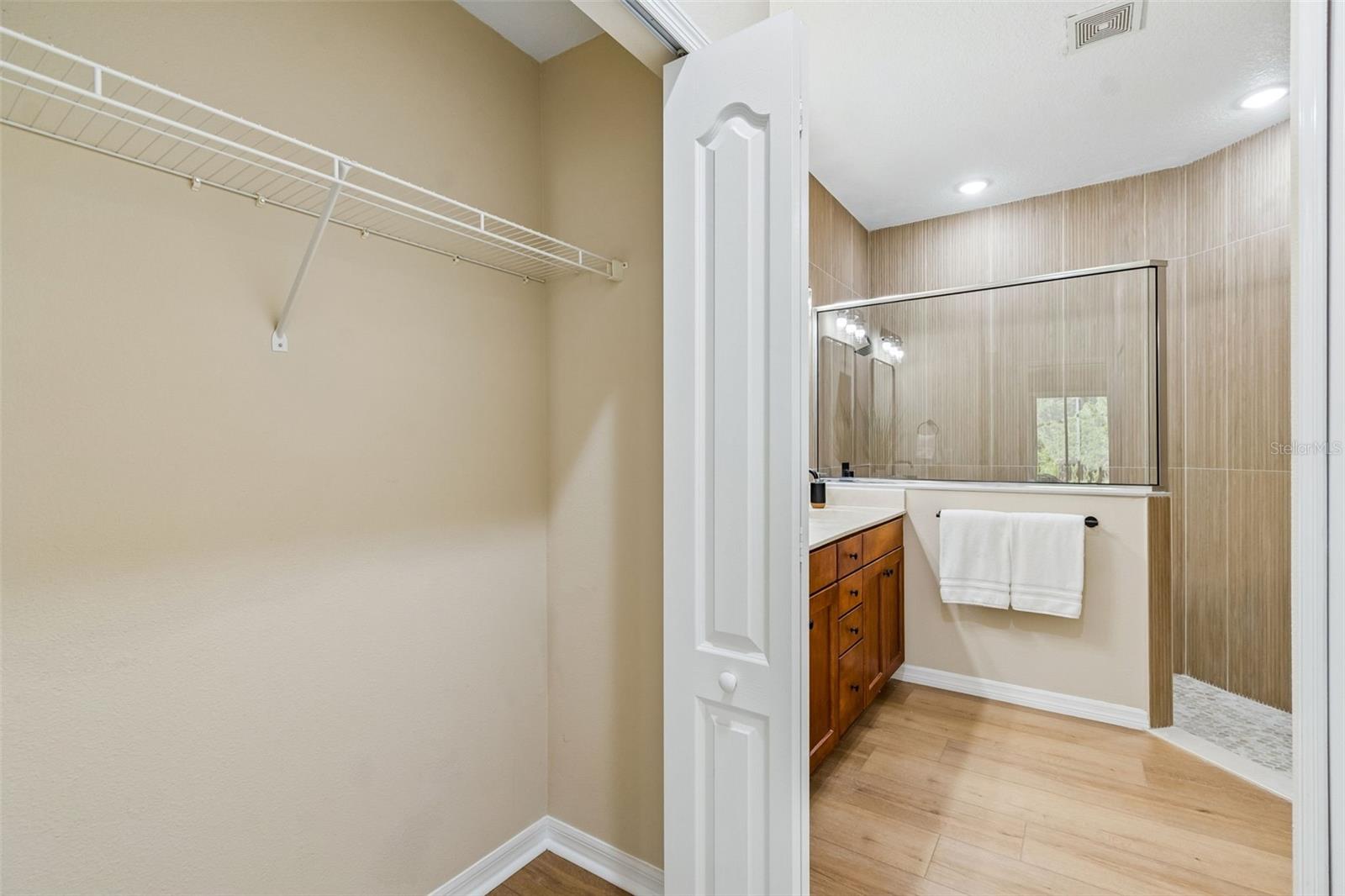 Image 37 of 77 For 7533 Deer Path Lane