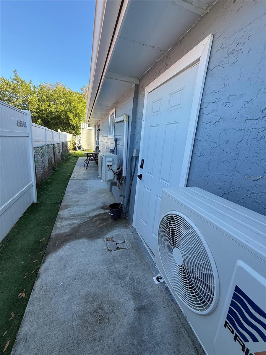 Image 4 of 14 For 8204 Dahlia Avenue