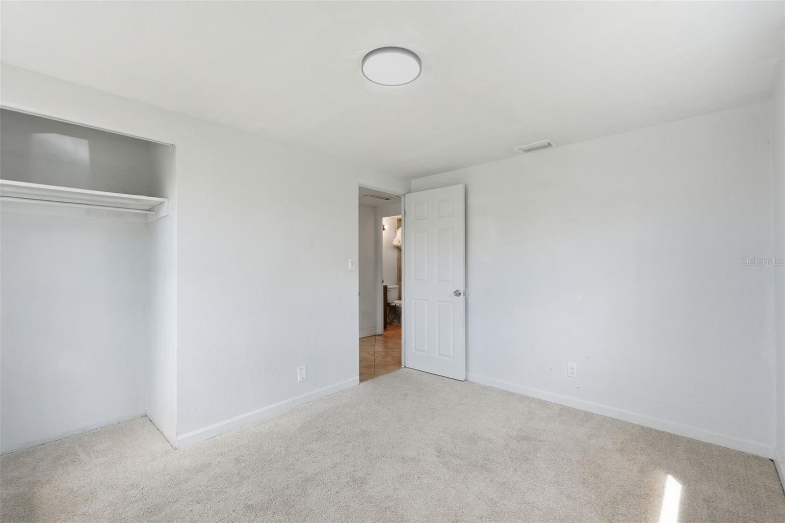 Image 19 of 43 For 5421 64th Avenue N