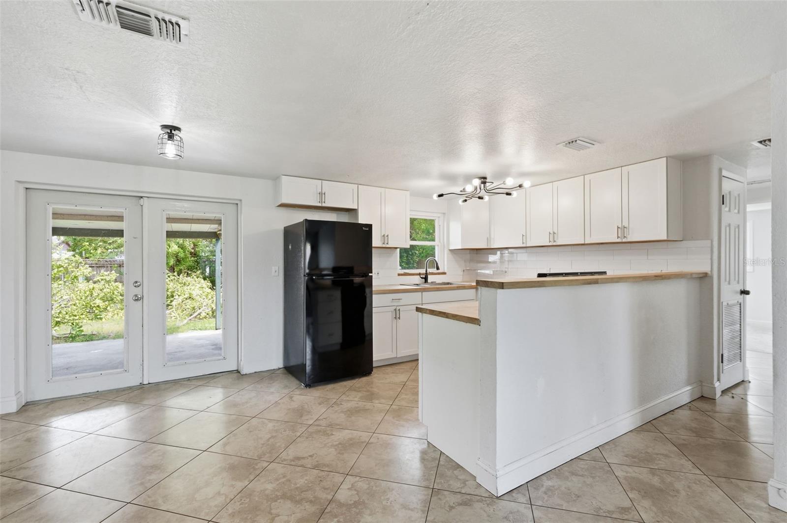 Image 4 of 43 For 5421 64th Avenue N