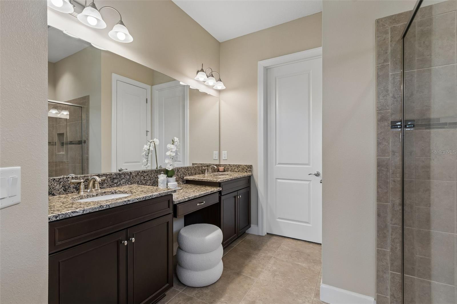 Image 23 of 45 For 11318 Juglans Drive