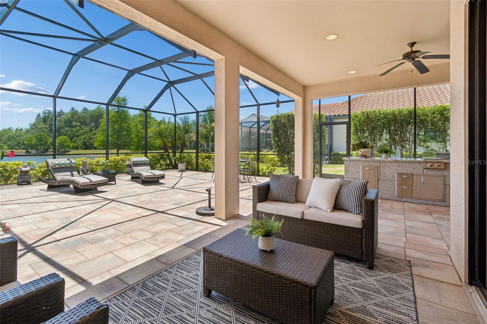 Image 4 of 45 For 11318 Juglans Drive