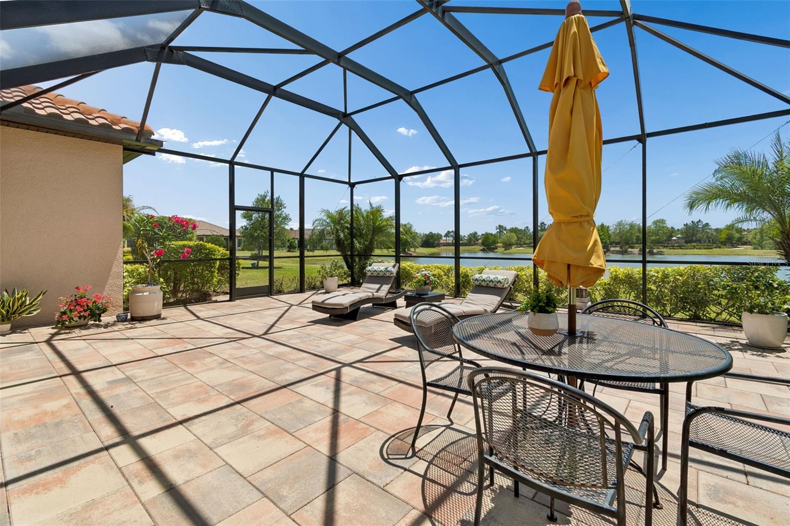 Image 6 of 45 For 11318 Juglans Drive