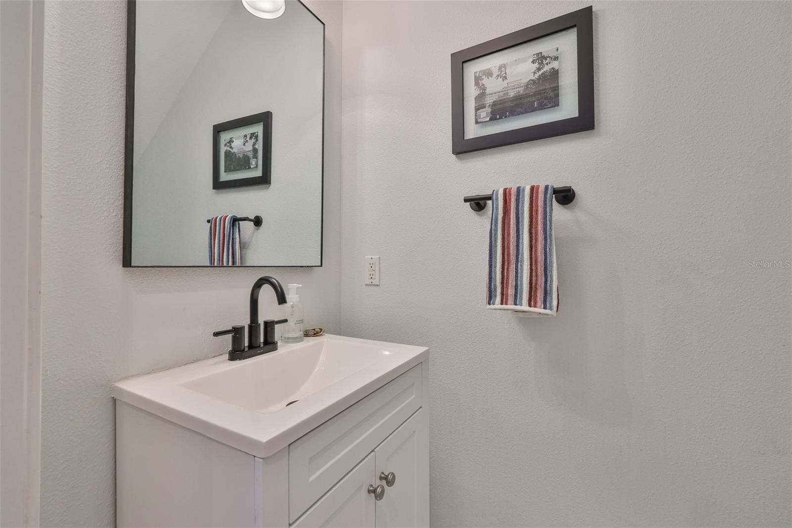 Image 19 of 47 For 3925 Vasconia Street